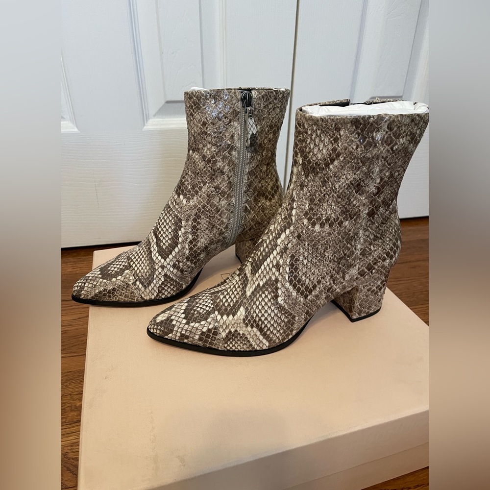 Alexandre Birman Python Pattern Ankle Boots - Tan - Picture 3 of 12